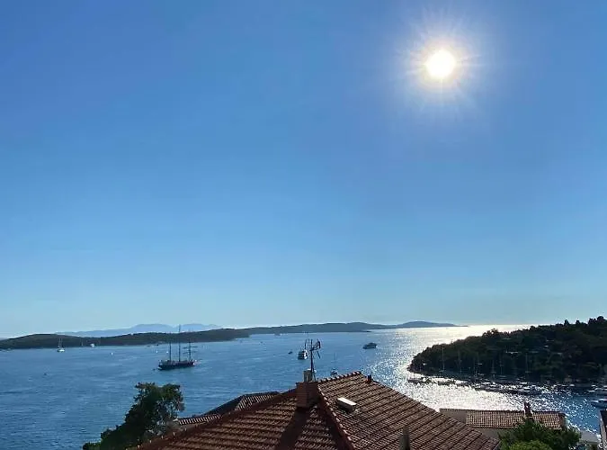 House Erin Tara Sigrid, Hvar Hvar Town