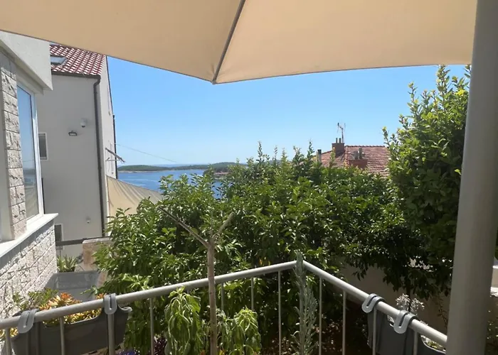 House Erin Tara Sigrid, Hvar Hvar Town