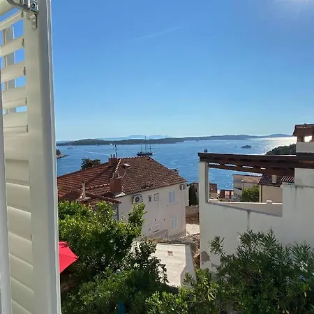 House Erin Tara Sigrid, Hvar * חוואר