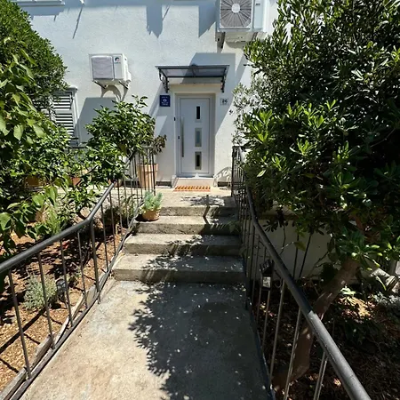 House Erin Tara Sigrid, Hvar * 흐바르