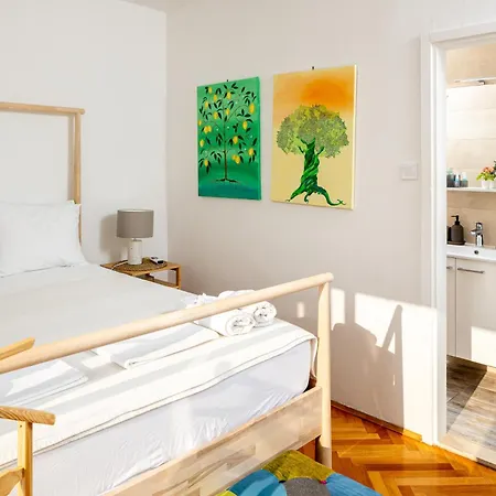 House Erin Tara Sigrid, Hvar
