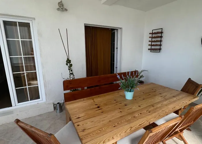 House Erin Tara Sigrid, Hvar