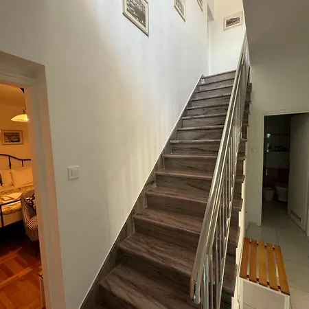 House Erin Tara Sigrid, Hvar Дом отдыха *