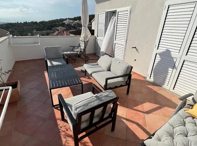 House Erin Tara Sigrid, Hvar Дом отдыха *