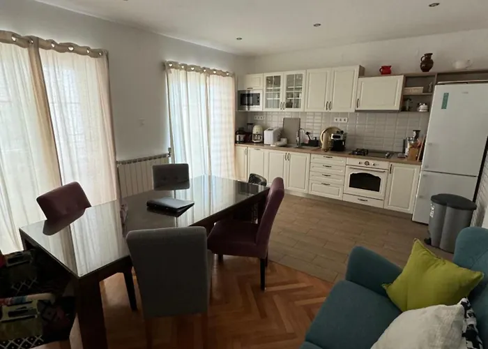 House Erin Tara Sigrid, Hvar Хвар