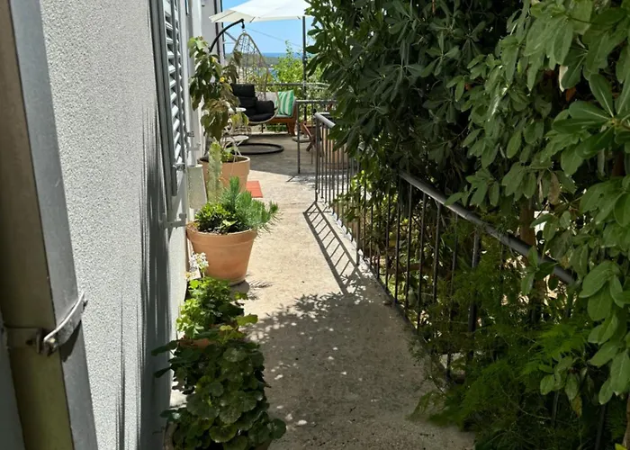 House Erin Tara Sigrid, Hvar Дом отдыха Хвар